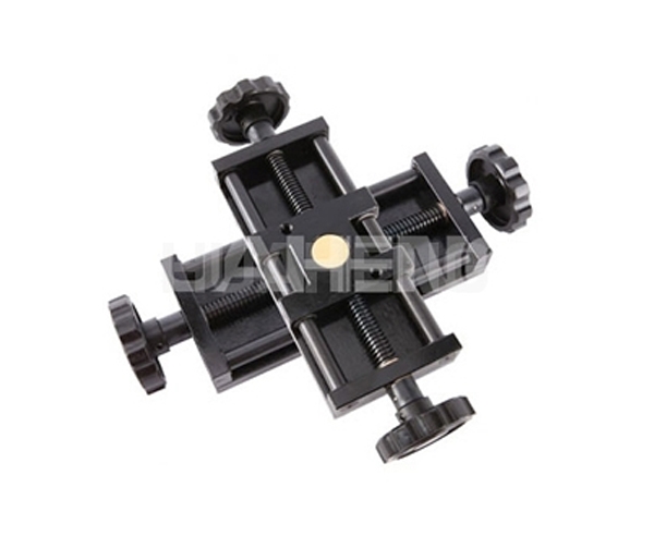 Manual cross carriage